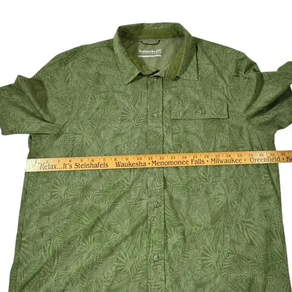 Avalanche Mens Short Sleeve Casual Button Down Hiking Outdoor Shirt Large Green - Picture 8 of 10